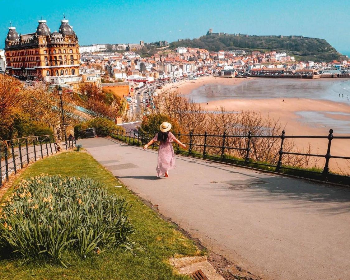 Apartamento Lighthouse View, One Min From Harbour & Beach Scarborough Exterior foto