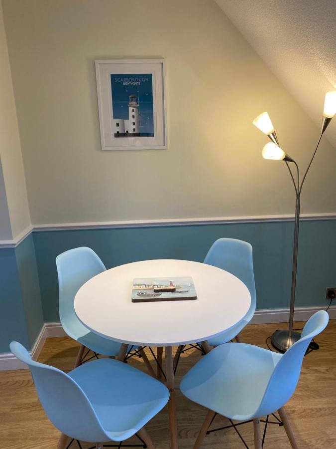 Apartamento Lighthouse View, One Min From Harbour & Beach Scarborough Exterior foto