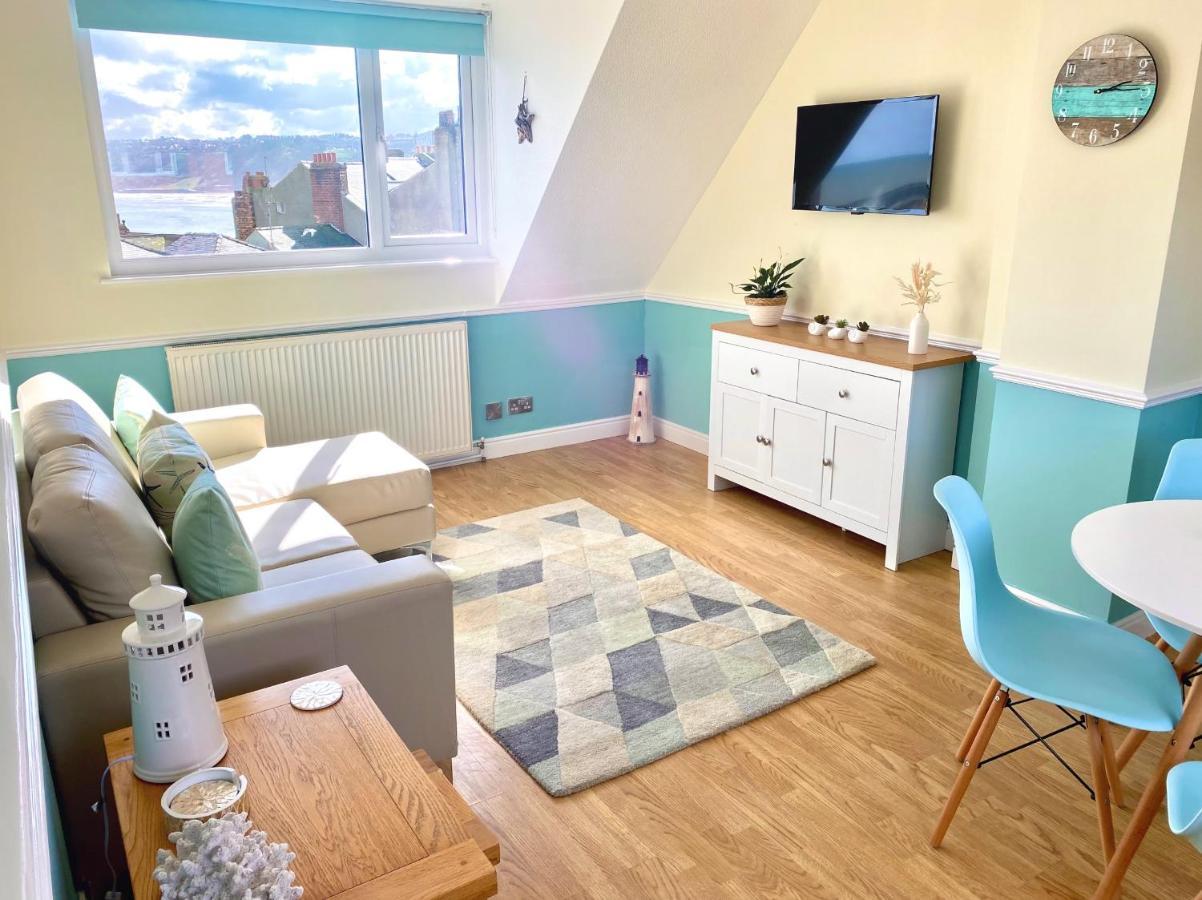Apartamento Lighthouse View, One Min From Harbour & Beach Scarborough Exterior foto