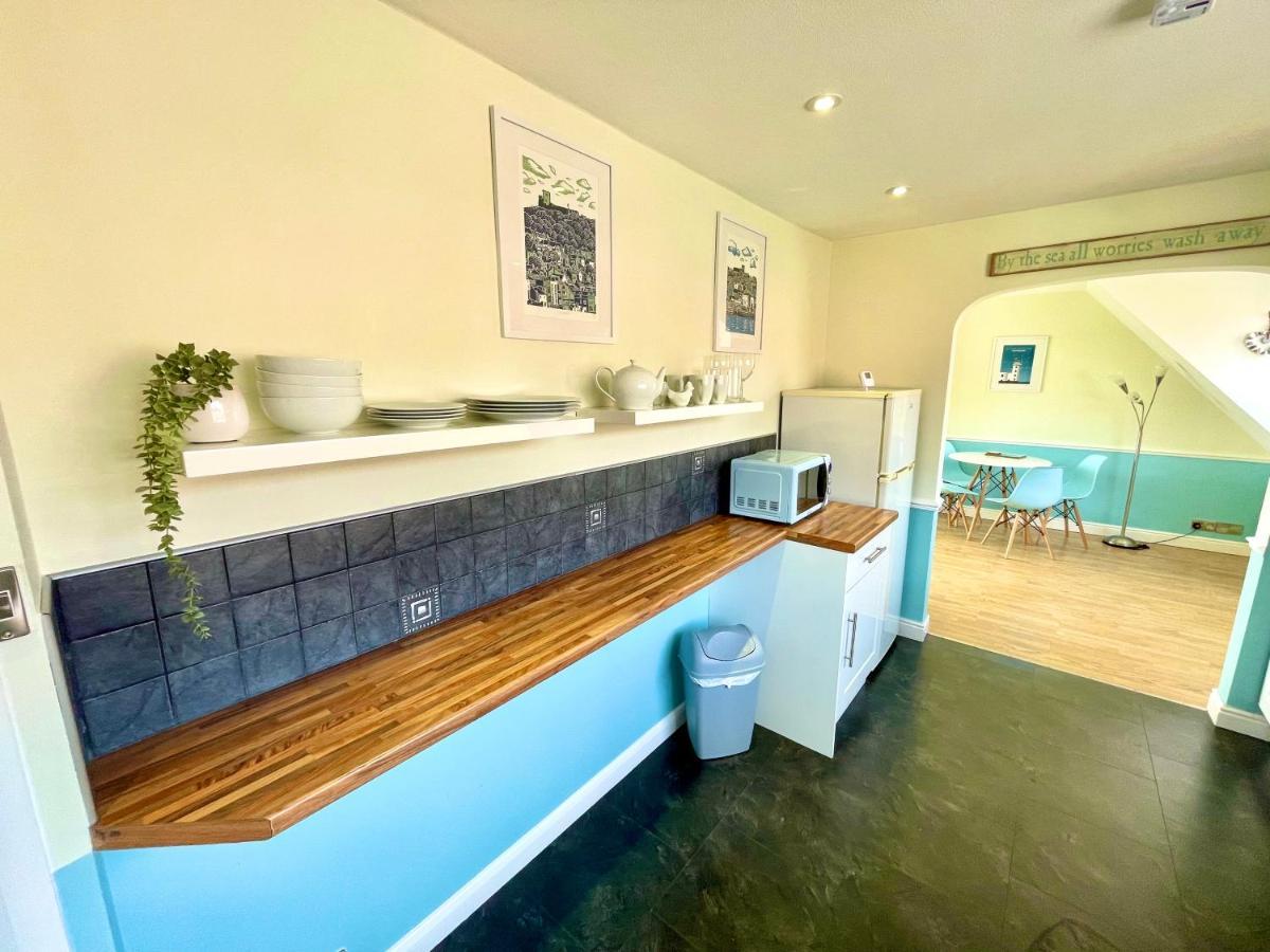 Apartamento Lighthouse View, One Min From Harbour & Beach Scarborough Exterior foto
